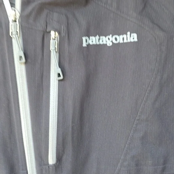 Patagonia black hooded windbreaker XS - Picture 4 of 13